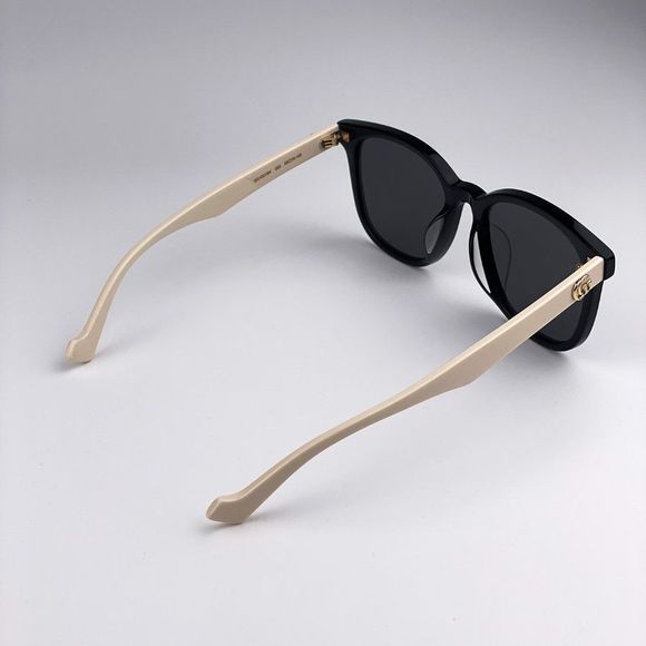 🔥 GUCCI Logo GG1001SK 003 Sunglasses Black White Gray Rectangle Women - Picture 7 of 9